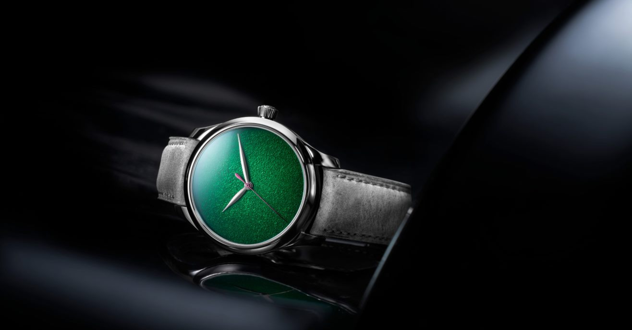 H. Moser ‘Matrix Green’ Watch Updates Endeavour Collection - Maxim