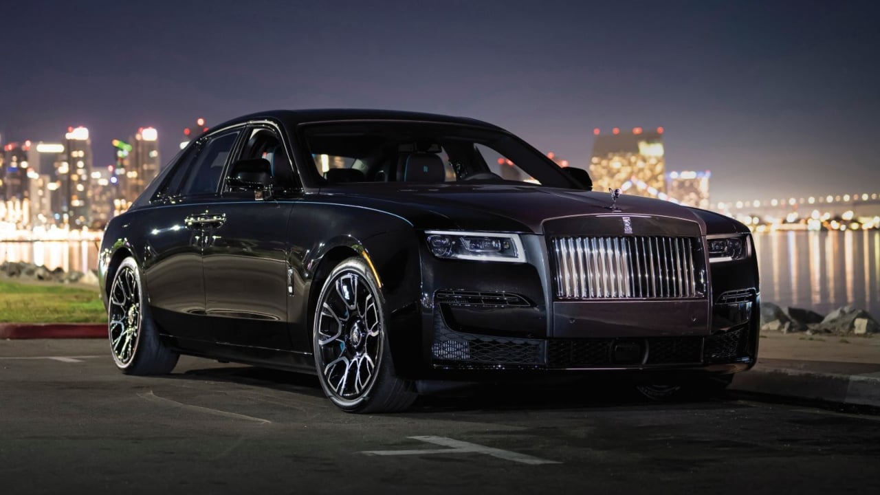 THE HISTORY OF THE ROLLS-ROYCE GHOST