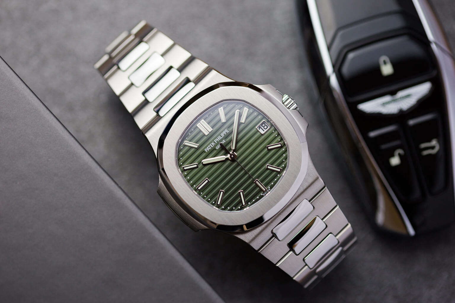 This Coveted Patek Philippe Nautilus Is Now Selling For 1,300% More ...