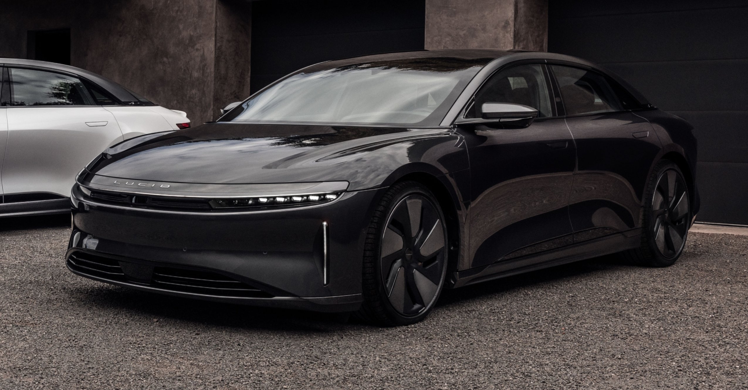 Lucid Motors Unveils 'Stealth Look' Edition Of 1,050HP EV Maxim