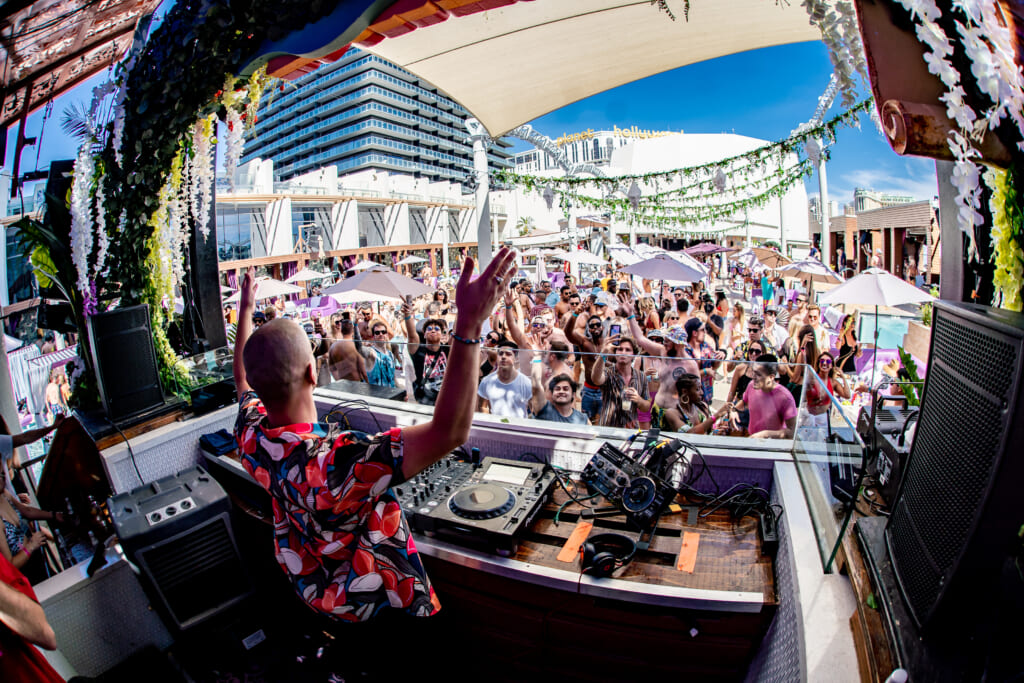 Vegas Pool Parties: The Five Best Parties to Hit Up in Sin City