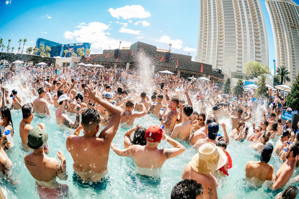 2014's Hottest Las Vegas Pool Parties - ABC News, pool party mgm