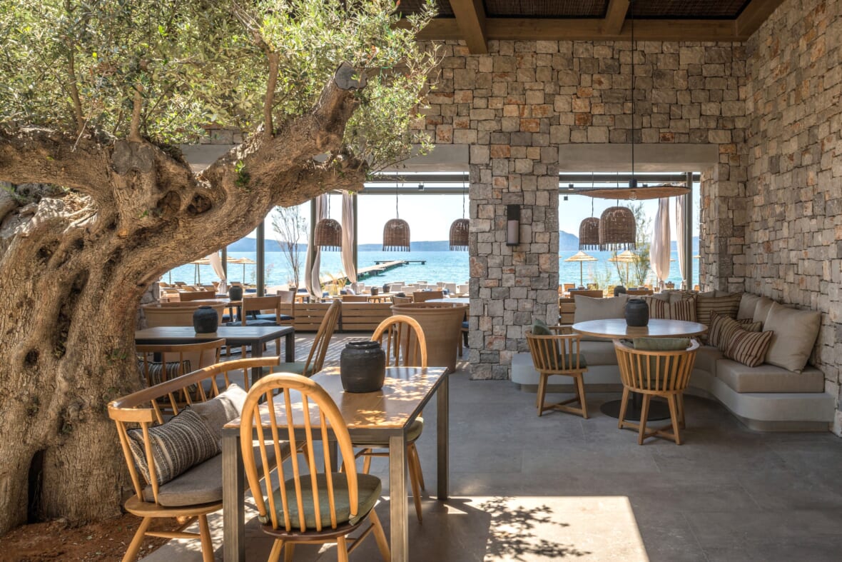 whoKLXWH 1182215 Parelia Beach Restaurant High 1 Check Into Greece's Coolest New Coastal Hotel
