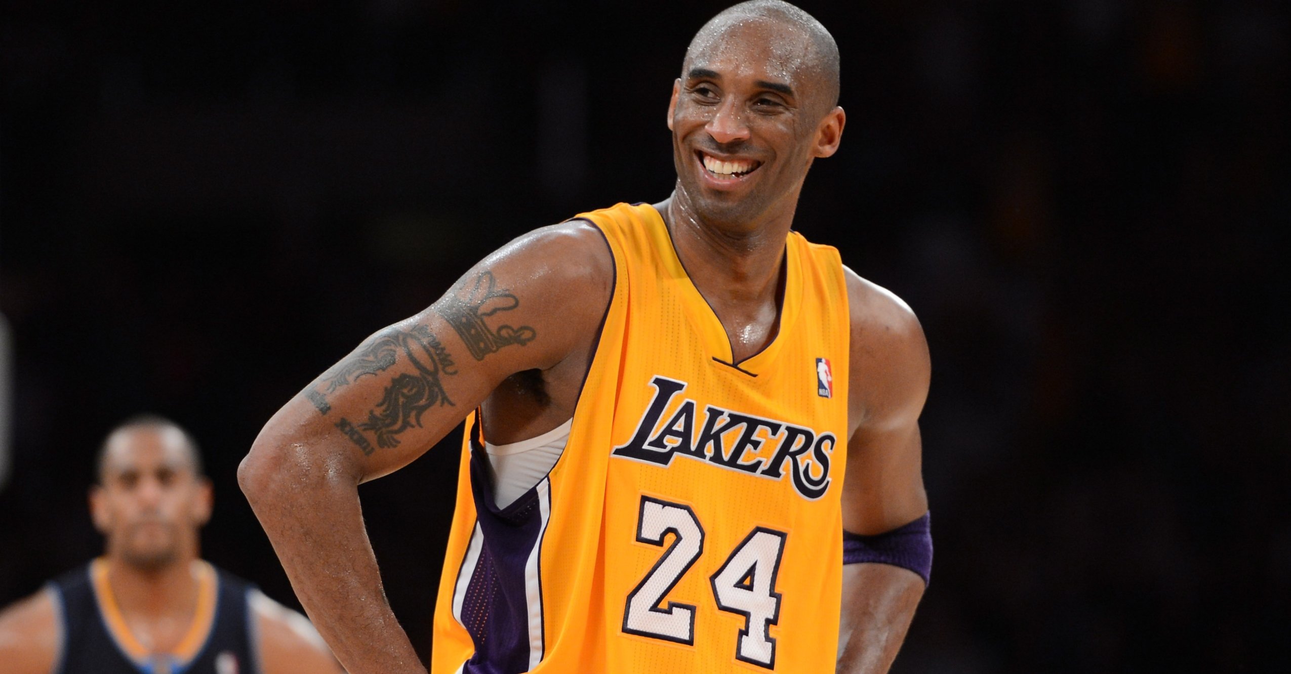 Kobe Bryant's iconic MVP jersey heads to auction 