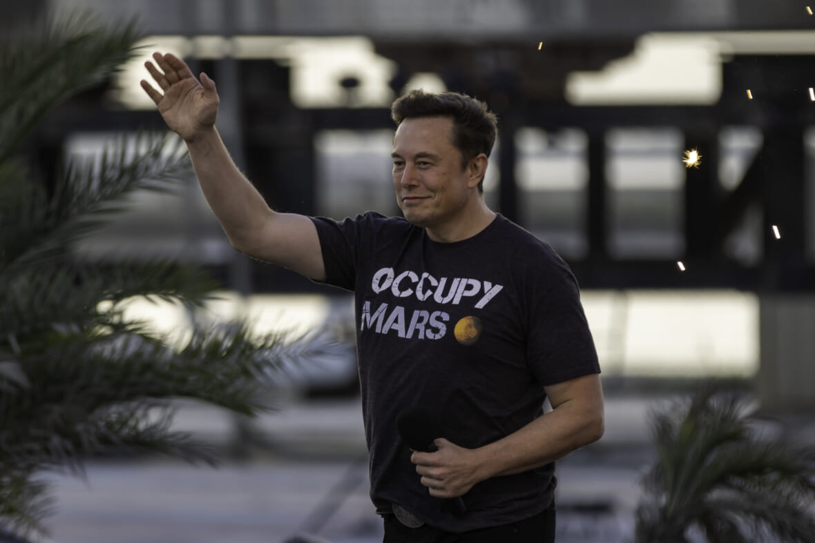 Elon Musk Elon Musk Regains 'World'S Richest Person' Title