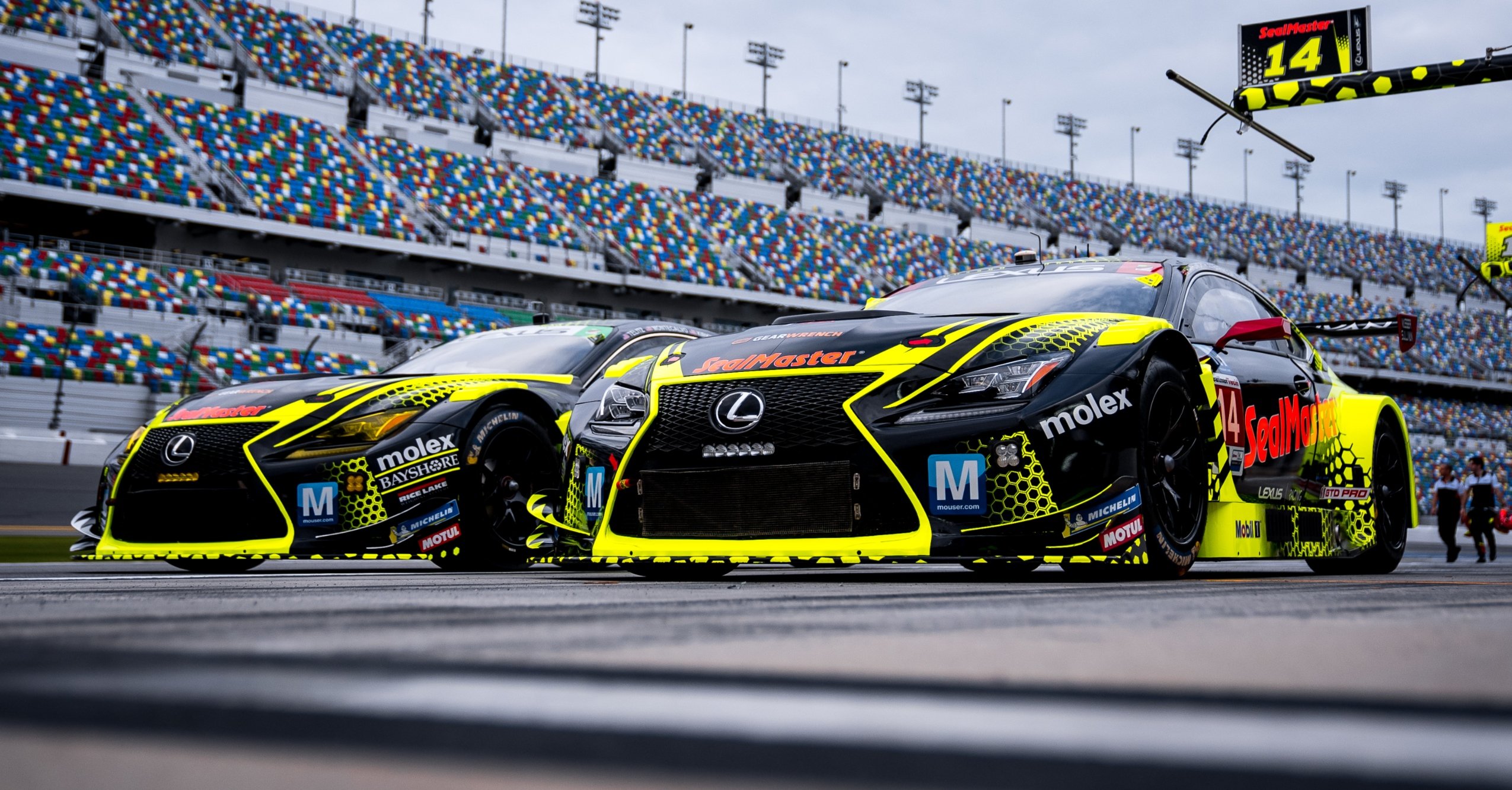 Lexus racing online