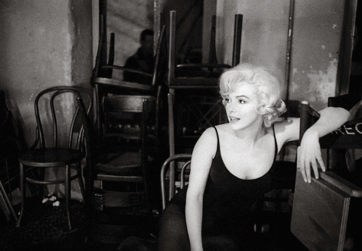 Marilyn Monroe Looks Left 2 Classic Movie Stars Shine In This Stunning Photo Book