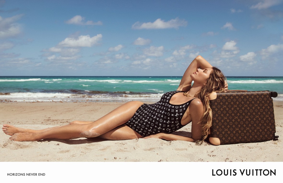 Gisele Bündchen brings luggage to the beach in Louis Vuitton ad