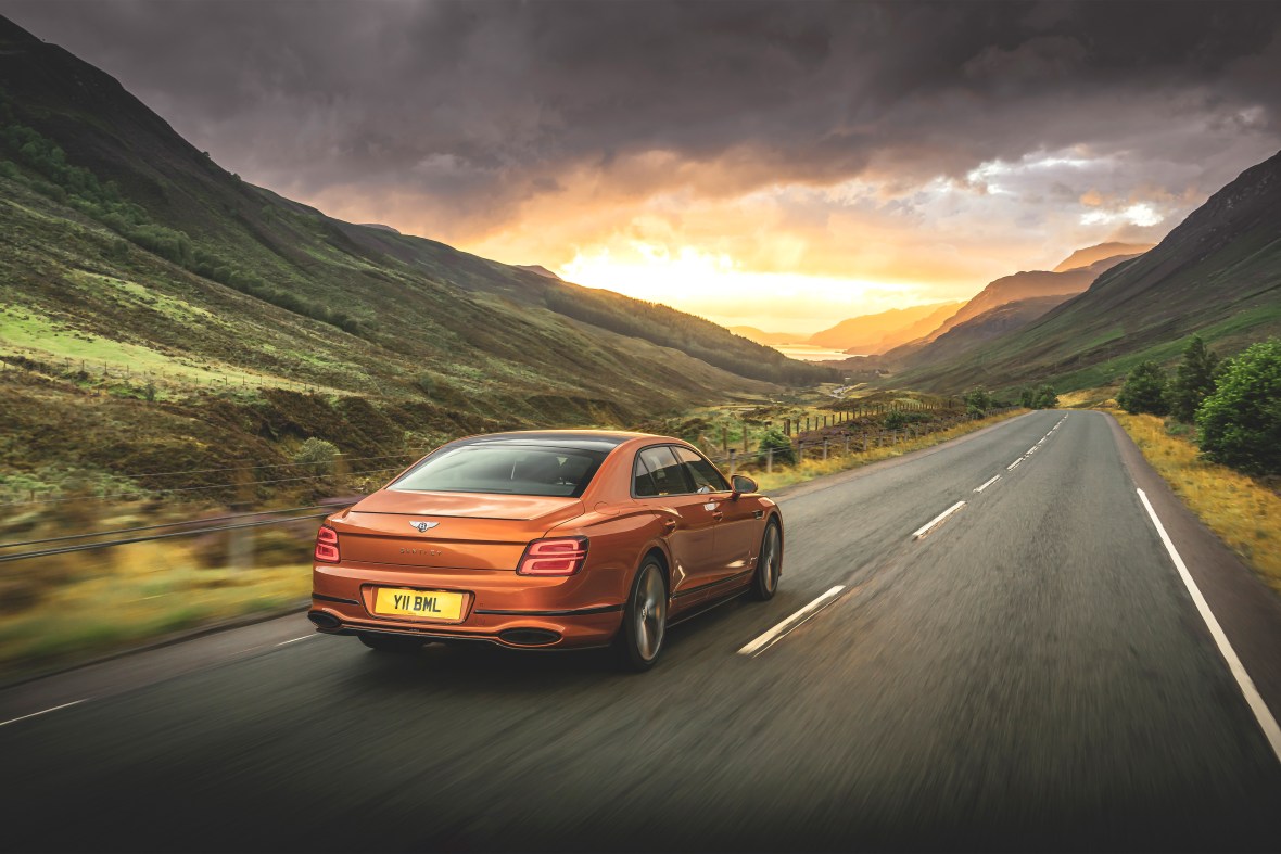 Flying Spur Speed 2 Test-Driving The 207-Mph Flying Spur Speed On The Ultimate Bentley