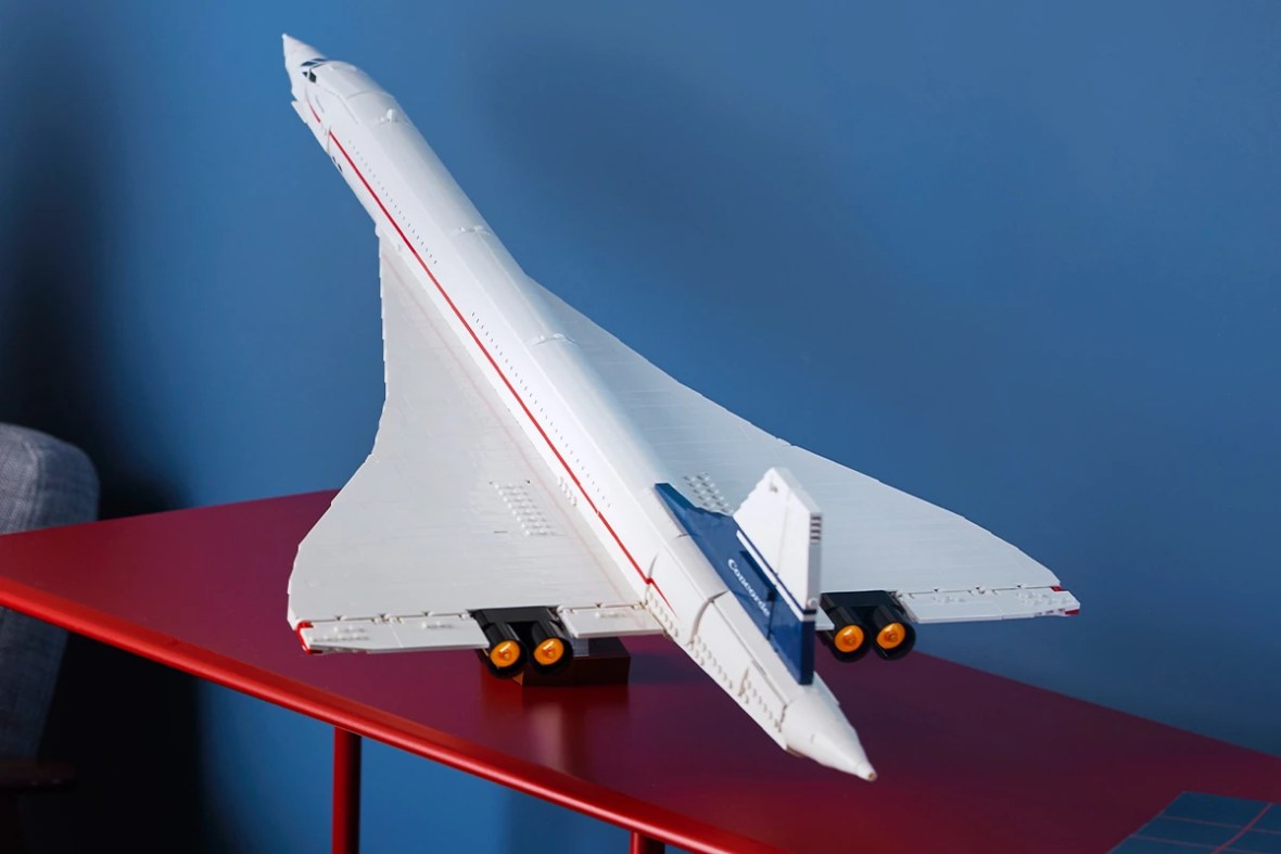 Lego Concorde 3 Build A Concorde Supersonic Jet With This 2,083-Piece Lego Set