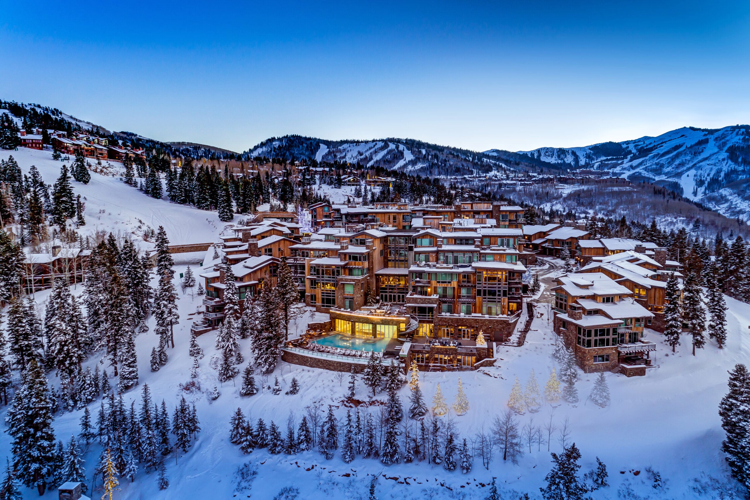 This Luxe Utah Resort Is The Perfect Destination For Your Final Ski Trip Of The Season