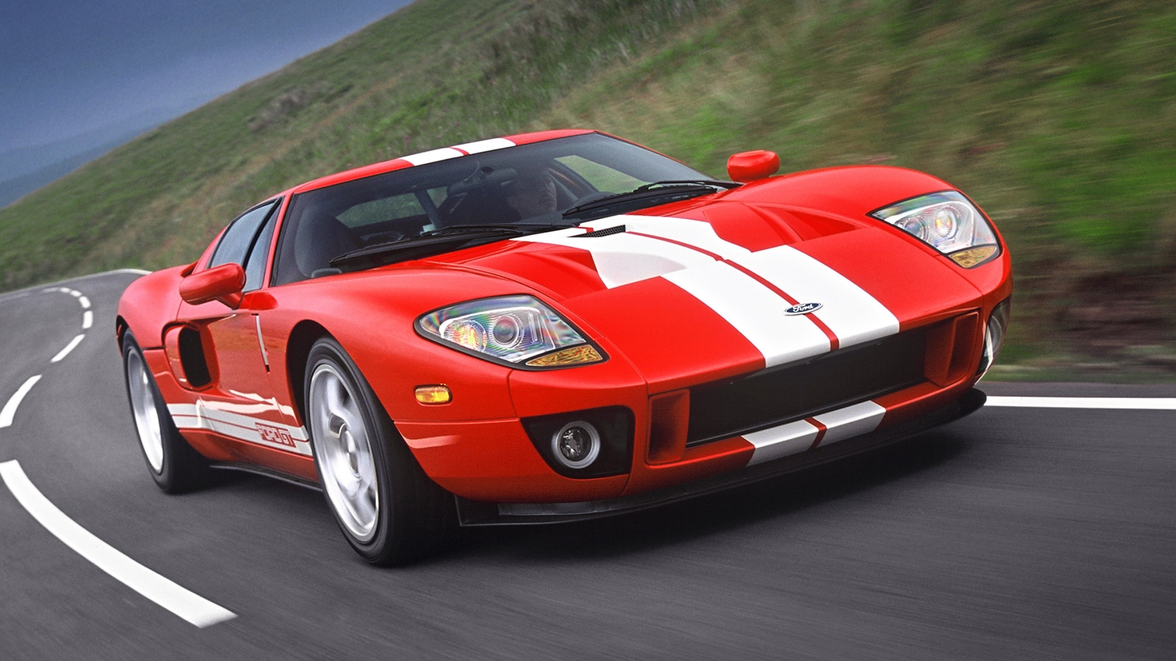 Jeremy Clarkson prodává svůj legendární Ford GT z roku 2006